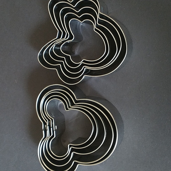 Cookie Cutters Mickey Mouse & Minnie Mouse Cutters 10 pcs - Picture 7 of 8